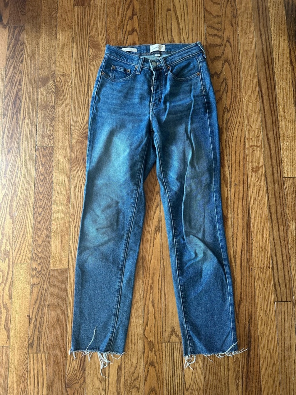 Universal Thread Mid Rise 80s Straight Women’s size 4